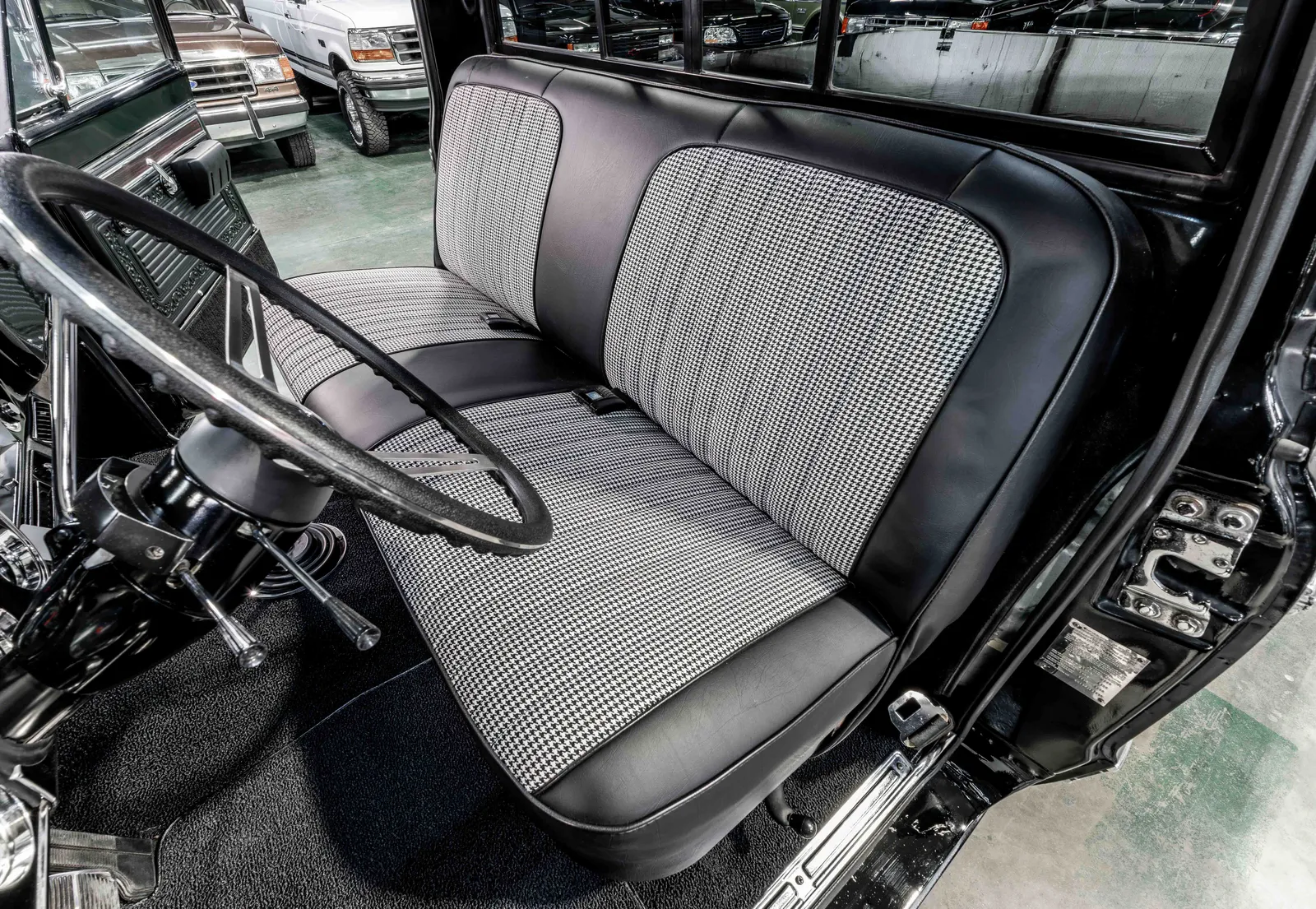 Factory Black 1970-Chevrolet-K10-Black-KE140Z129598-45.jpg